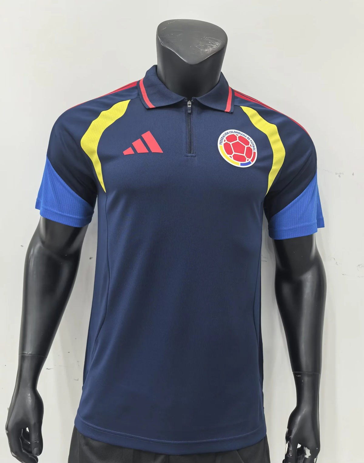 Colombia New Polo Neck Polokragen Tshirt – Front View