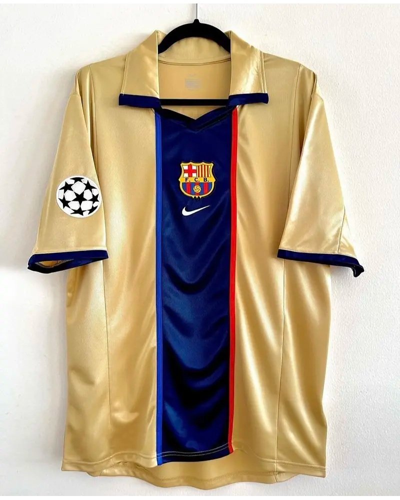 2001 Xavi Hernandez 6 Barcelona 2002 Season Retro Football Jersey – Front View