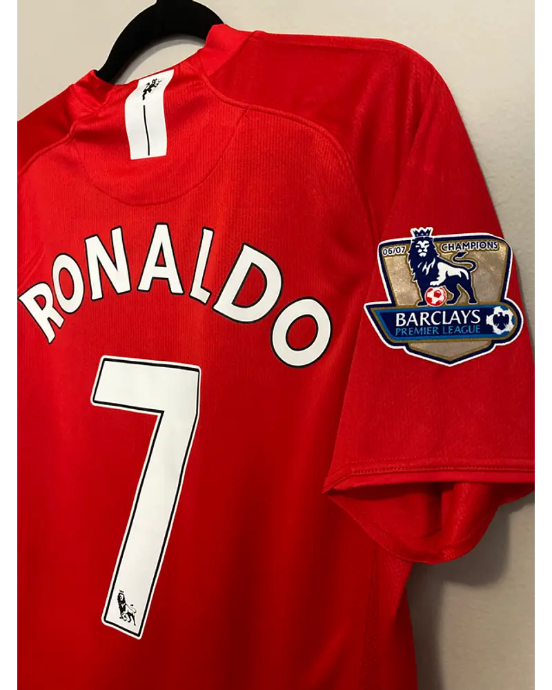 Cristiano Ronaldo CR7 Manchester United 2007 2008 EPL Retro Red Jersey – Detailed View
