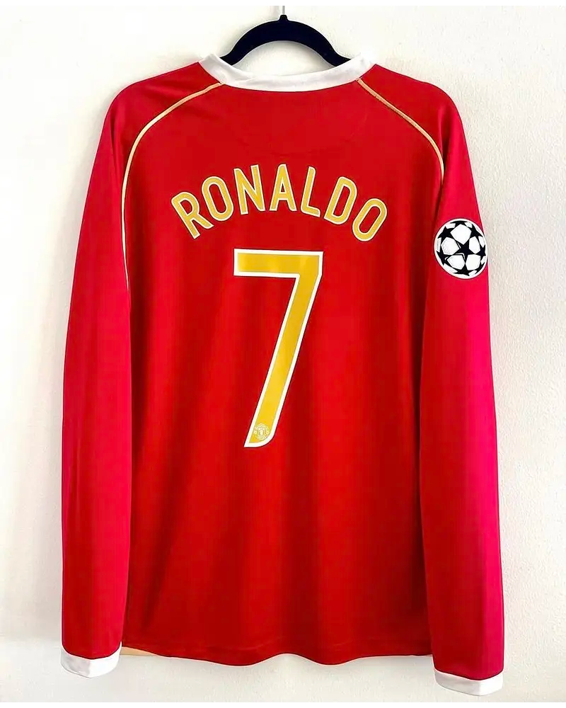2006 Cristiano Ronaldo #7 Manchester United 2007 Red Golden Football Jersey – Detailed View