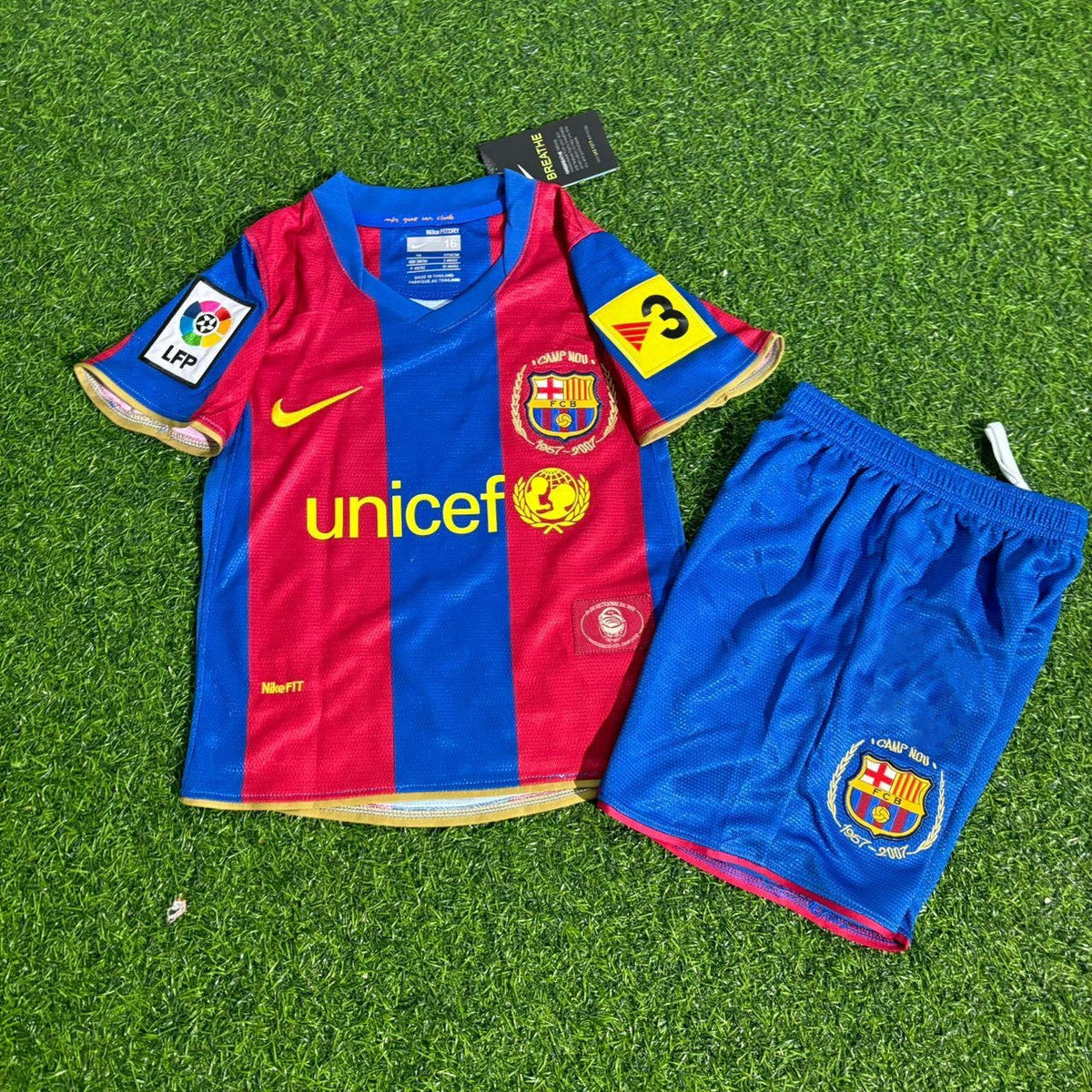 2007/08 Xavi 6- Barcelona Retro Kids Football Jersey – Front View