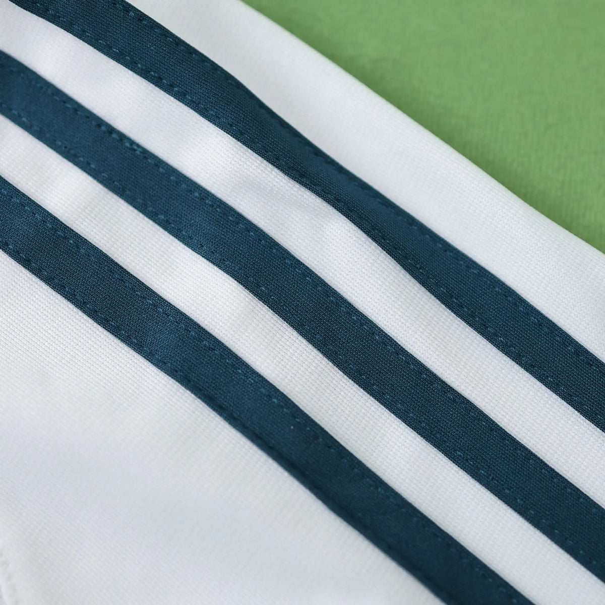 2006 Liverpool 2008 Retro Away White Retro Football Jersey – 4