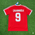 Hakan Çalhanoğlu Hamburger SV Rotes Heimtrikot Retro – Back View