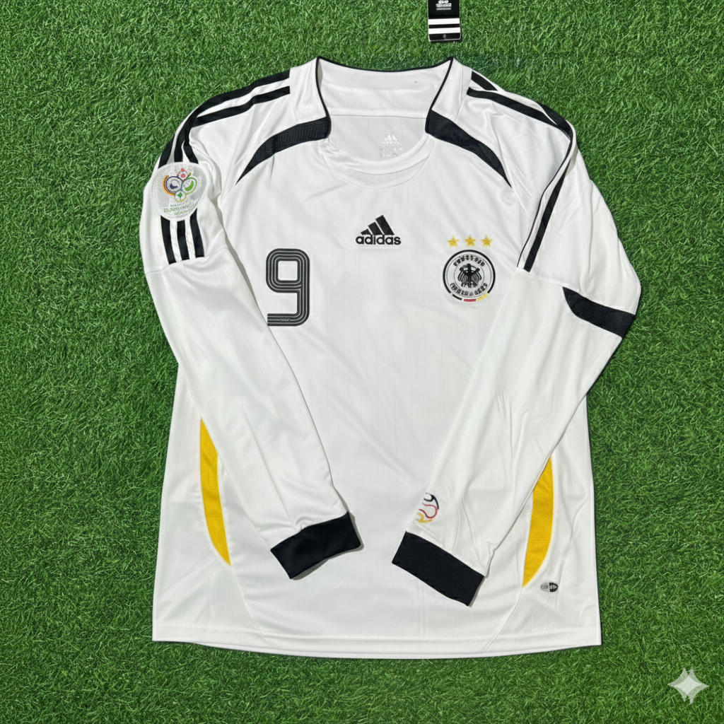 Gerd Müller Germany World Cup Long Sleeve White Retro Football Jersey – Front View