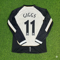 2001/02 Ryan Giggs #11 Manchester United Reversible Retro Football Jersey – Back View