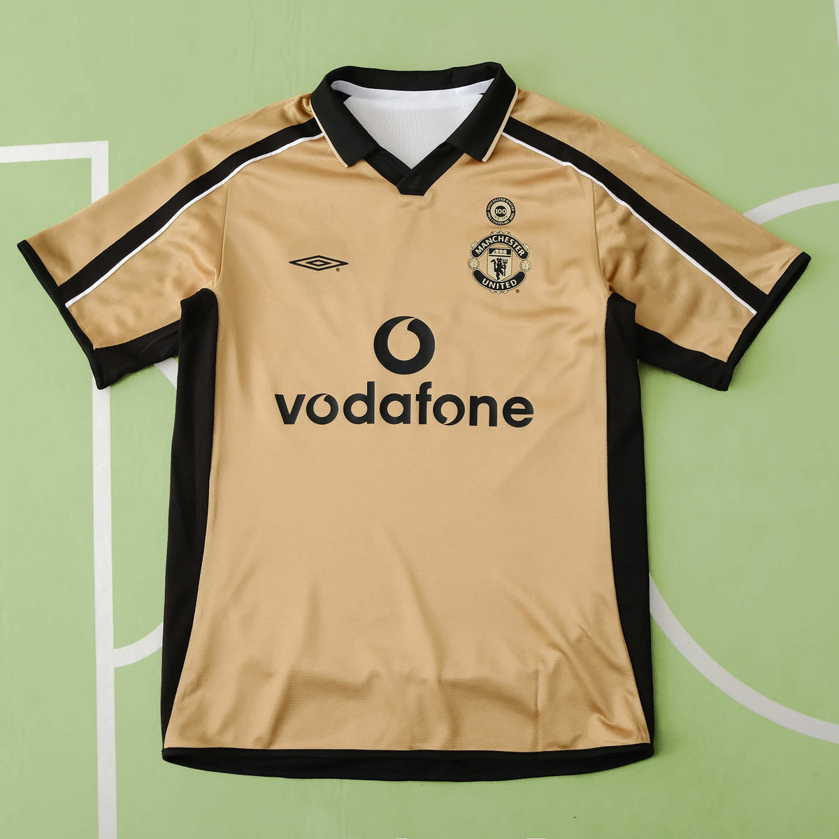 2001 Manchester United Centenary Reversible Away Shirt Retro Football Jersey – Front View