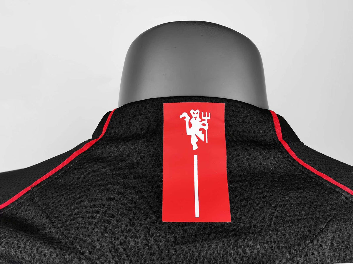 Manchester United BLACK AIG Short Sleeve Retro Football Jersey – Back View
