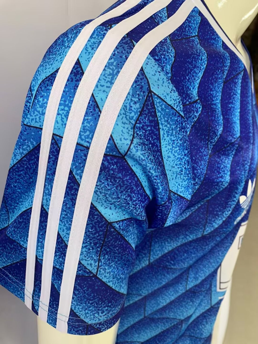 Schalke 04 – 1988/99 Heim Retro Blau – Detailed View