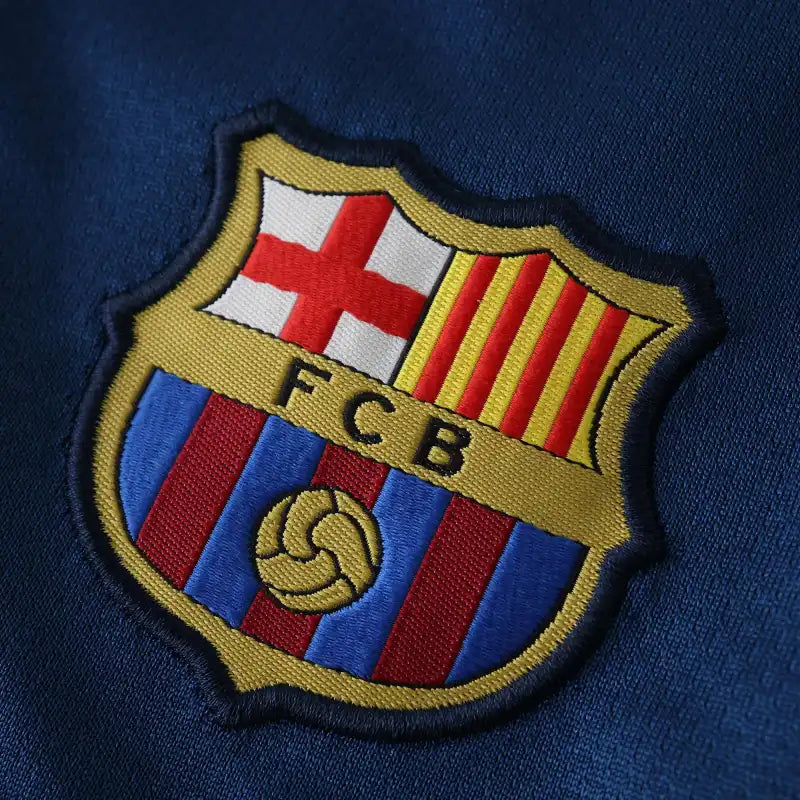 2010/11 Barcelona Away Retro Kids Football Kit – 5