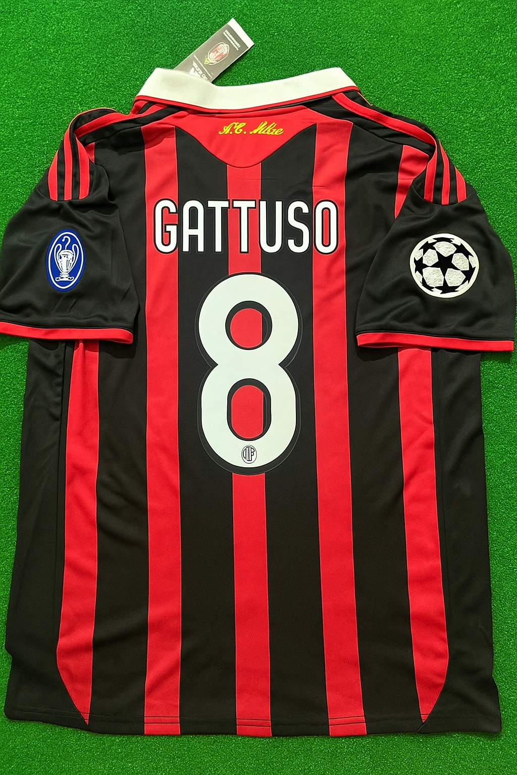Gennaro Gattuso #8 - AC Milan 2009 2010 Red Black Kit Jersey – Back View
