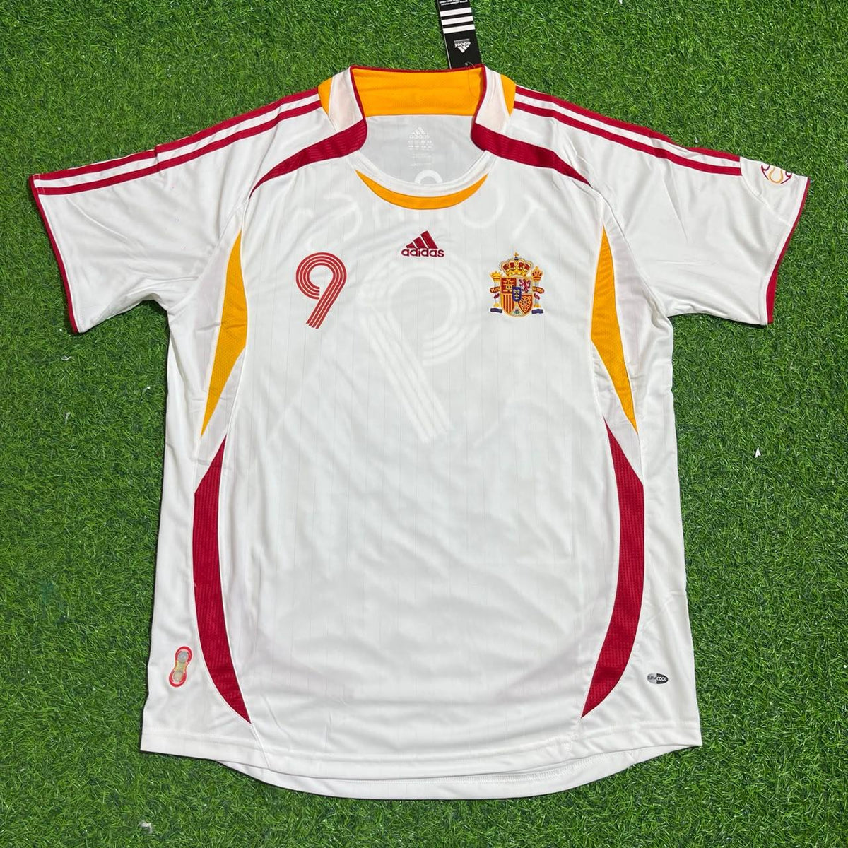 2006 Spain World Cup Fernando Torres White Retro Football Jersey – Front View
