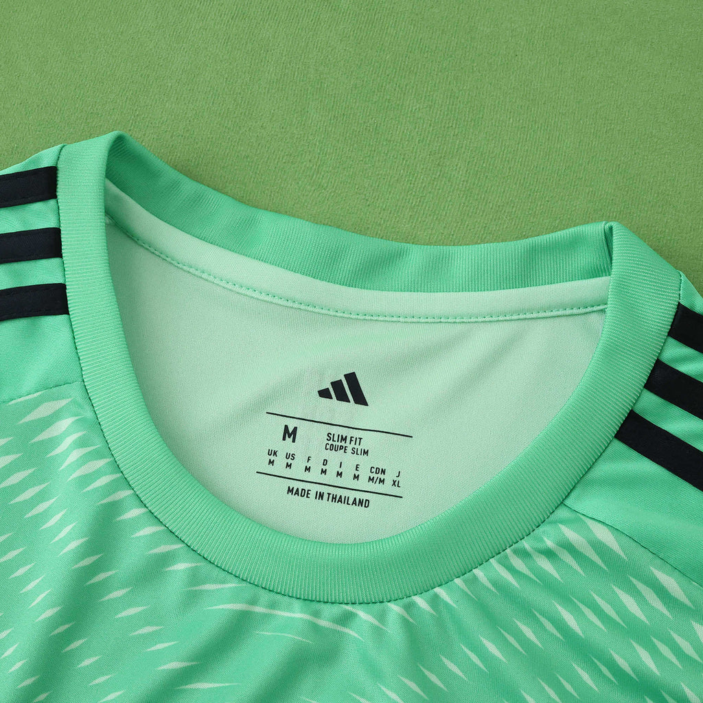 F.C Bayern München 2025-2026 Season Goalkeeper Football Jersey Trikot Maillot V4