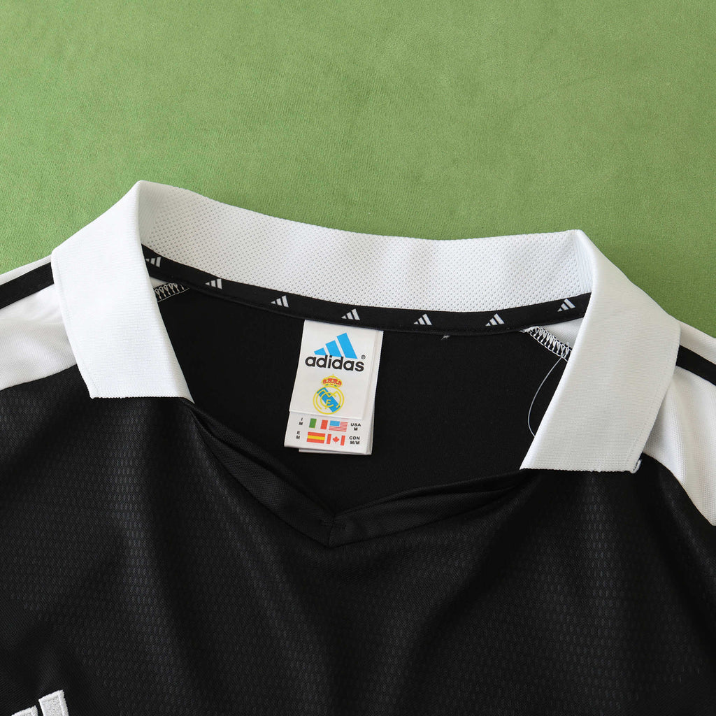 Real Madrid C.F. 2001-2002 Season Away Retro Football Jersey Trikot Maillot V2
