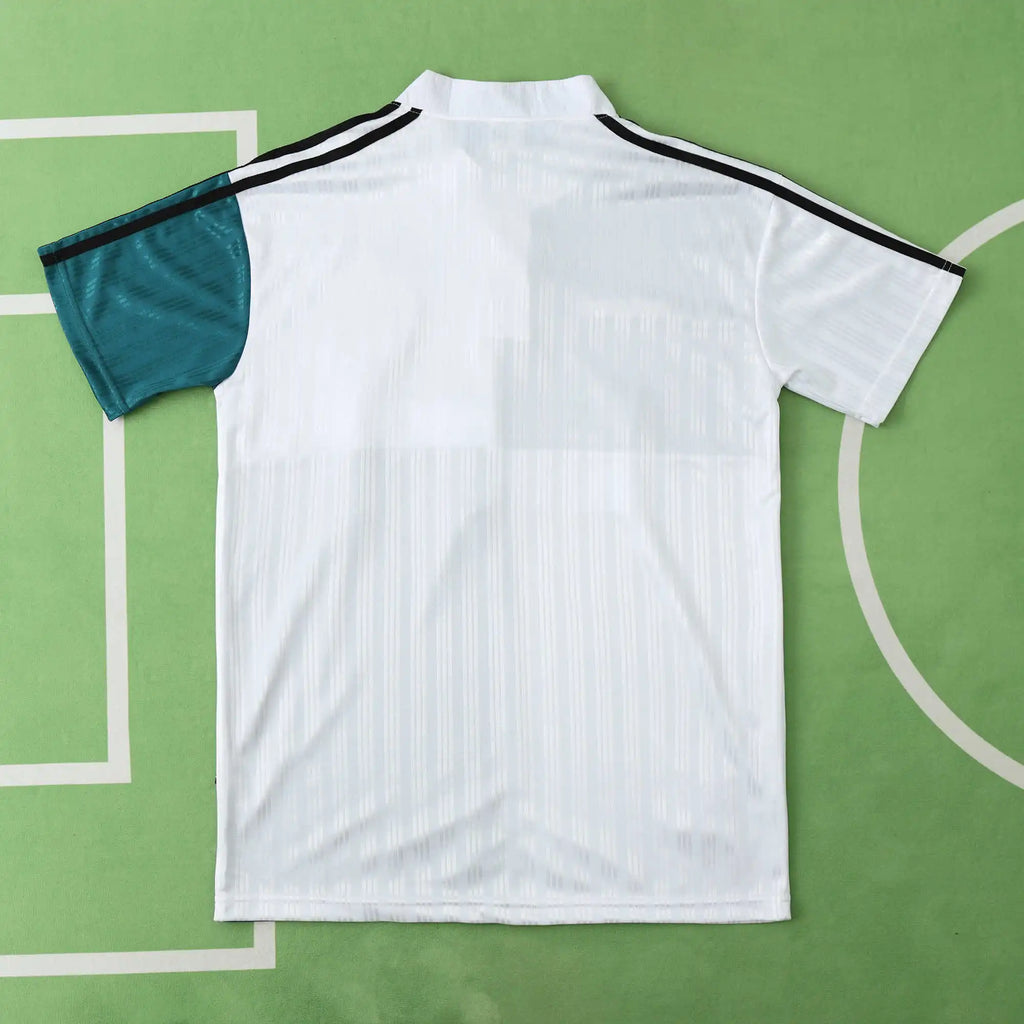 1995/96 Liverpool Retro Away Retro Football Jersey – Front View
