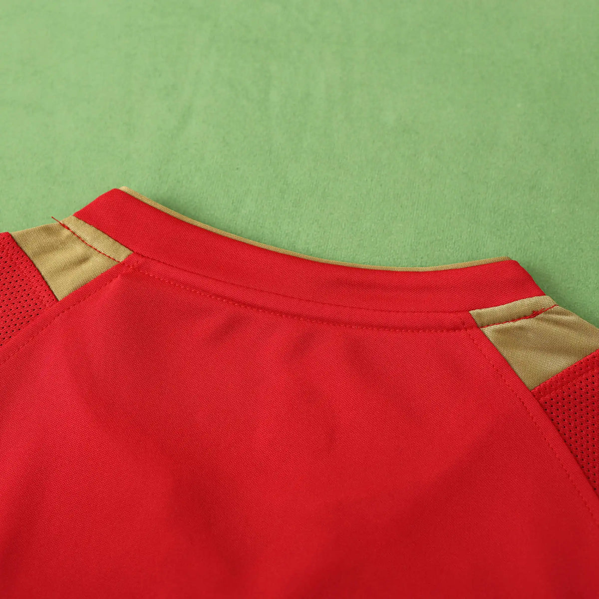 2005 Liverpool Retro Away White Retro Football Jersey – Detailed View