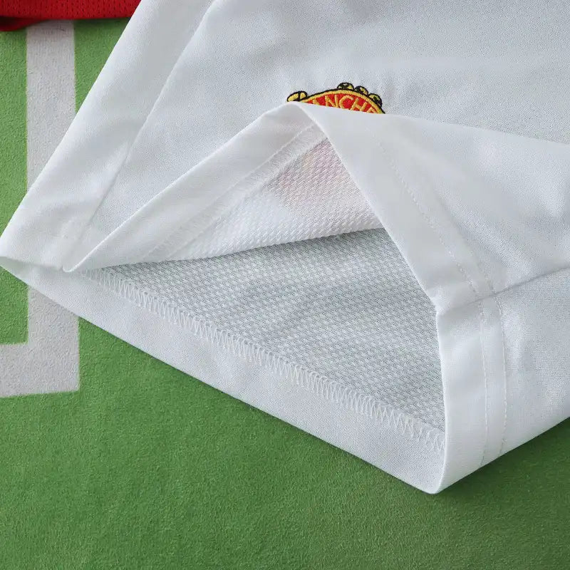 2005/06 Manchester United Home Retro Kids Football Jersey – 12