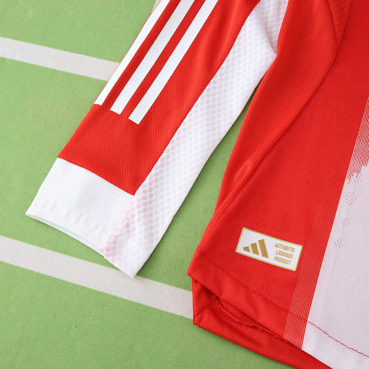 F.C Bayern München 2025-2026 Season Home Long Sleeve Football Jersey Trikot Maillot V3