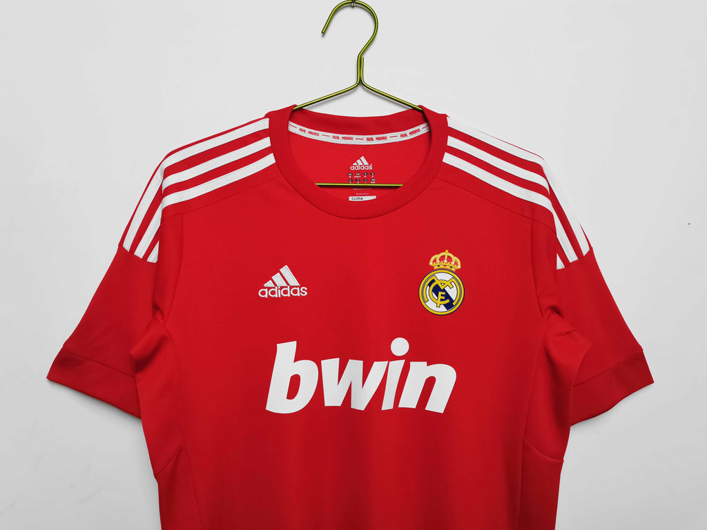 Real Madrid C.F. 2011-2012 Season Away Red Retro Football Jersey Trikot Maillot V3