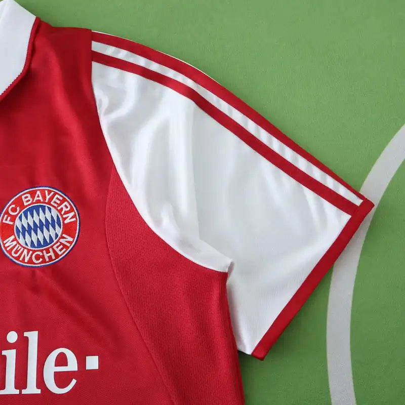 Bayern München 03/04 Season Home Red Retro Football Jersey – Front View