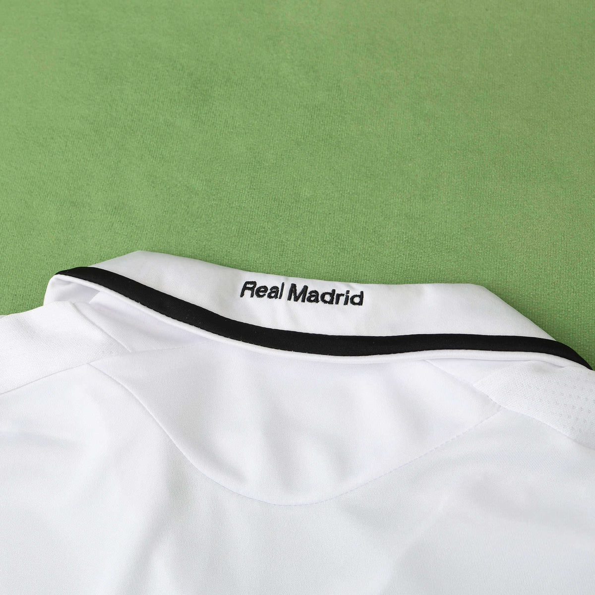 Real Madrid C.F. 2008-2009 Season Home Retro Football Jersey Trikot Maillot V4