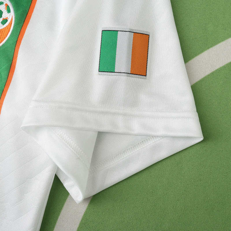 Ireland 1994 Season Away Retro Football Jersey – Paul McGrath – 9
