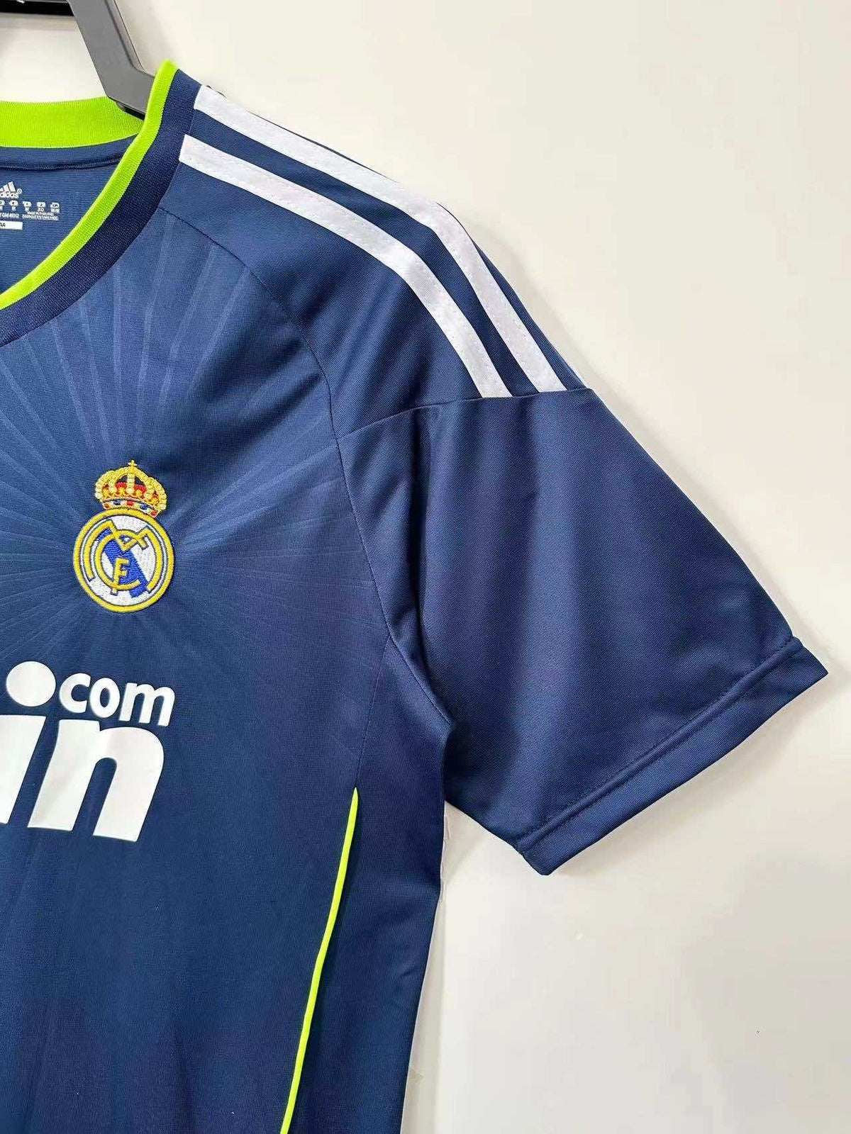 Real Madrid C.F. 2010-2011 Season  Retro Football Jersey Trikot Maillot V4