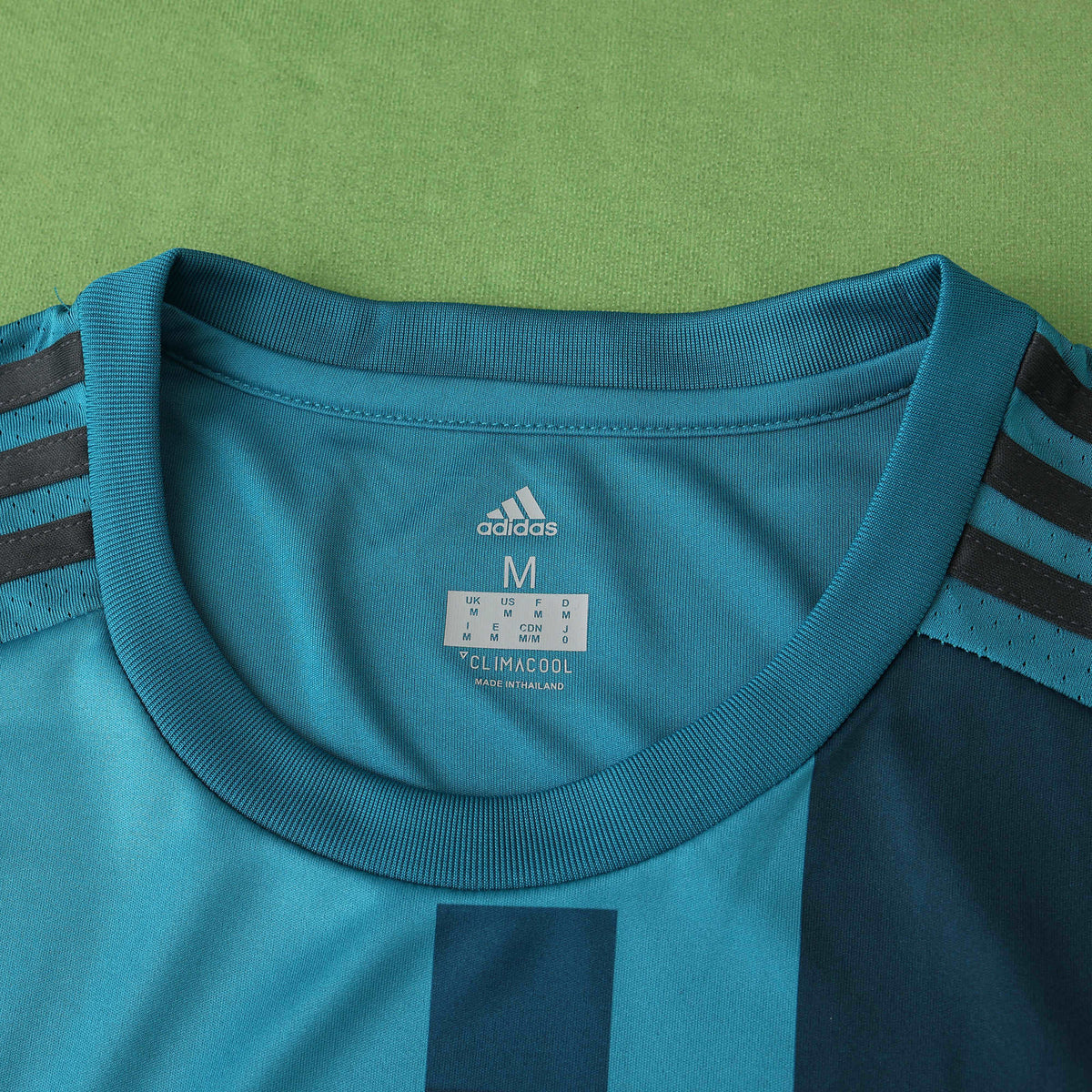 Real Madrid C.F. 2017-2018 Season Third Retro Football Jersey Trikot Maillot V3