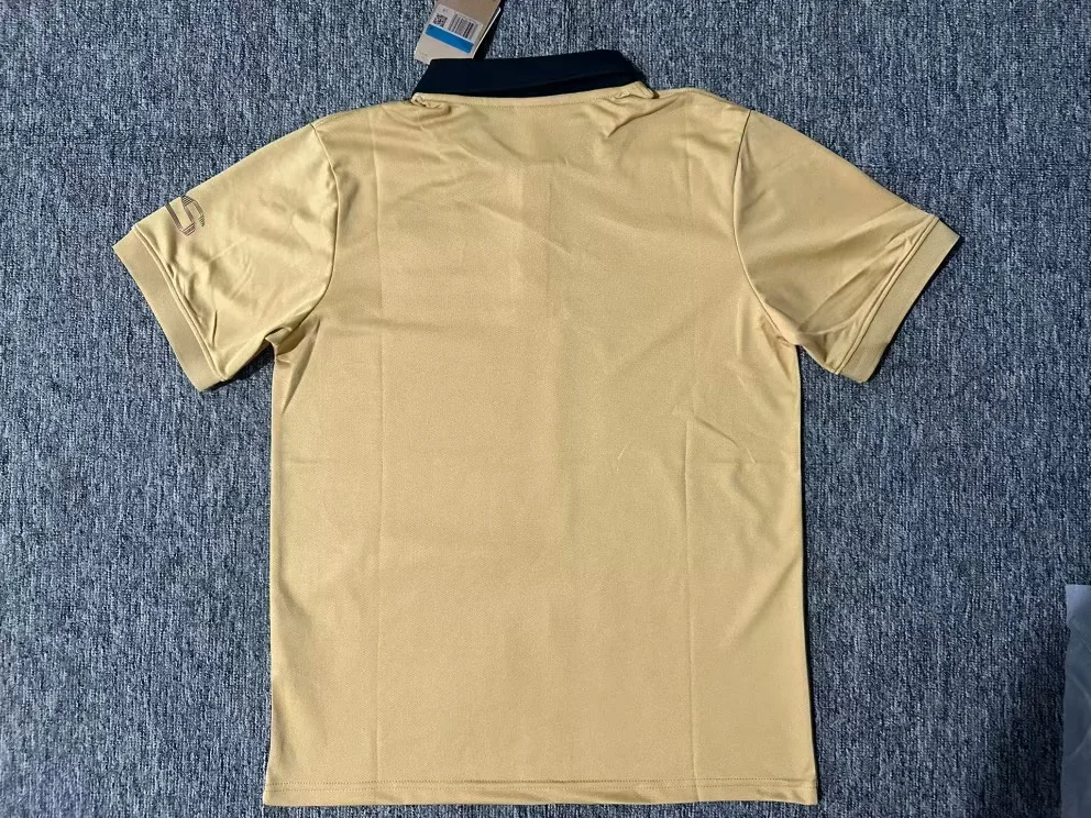 Barcelona New Polo Neck Polokragen Tshirt – Detailed View