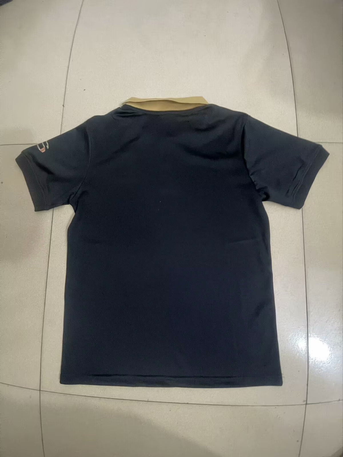 Barcelona New Polo Neck Polokragen Tshirt – Detailed View