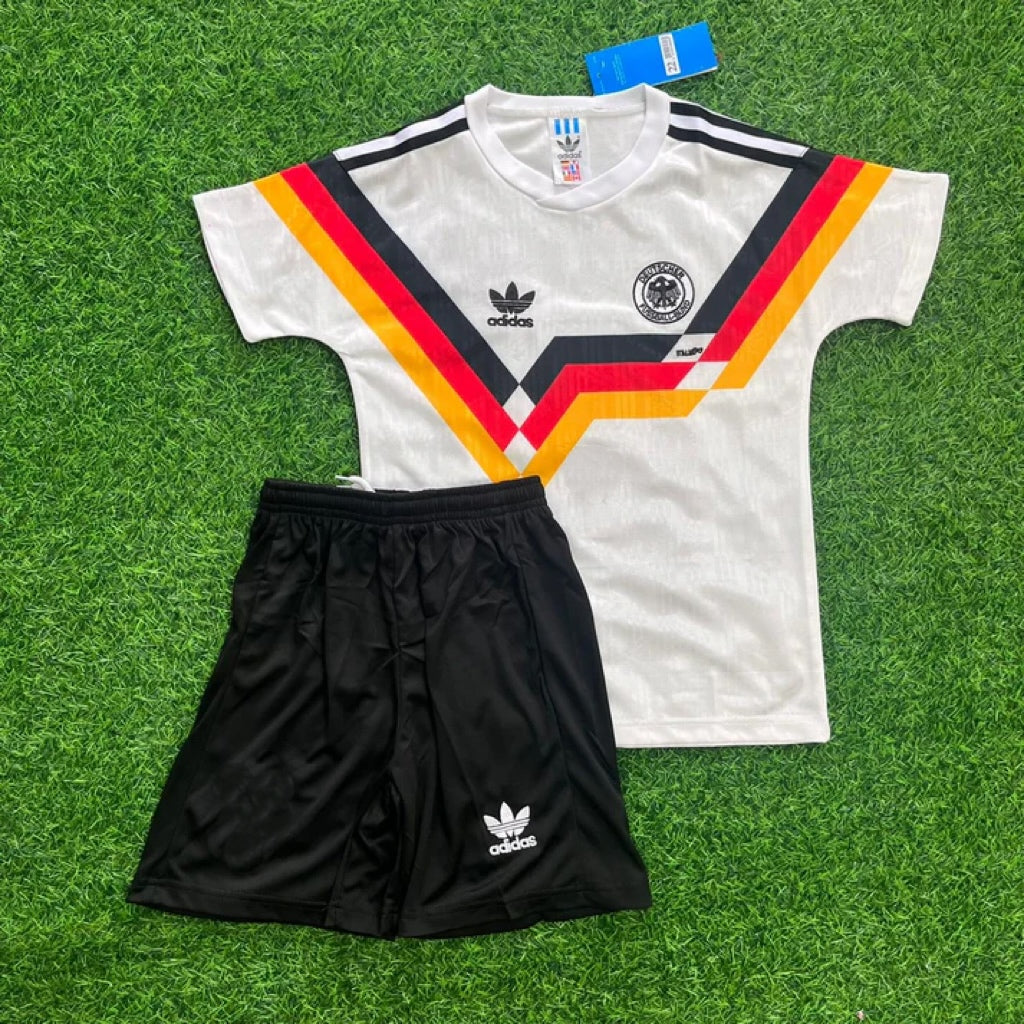 1990 Germany World Cup Guido Buchwald 6- Deutschland Retro Kids Football Jersey - Deutschland Retro Kinder WM 1990 – Front View