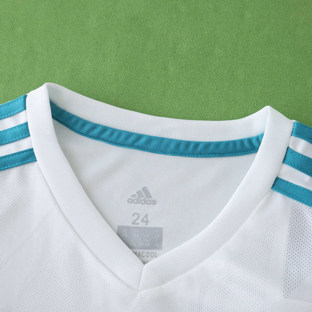 Real Madrid C.F. 2017-2018 Season Kids Home Retro Football Jersey Trikot Maillot V3