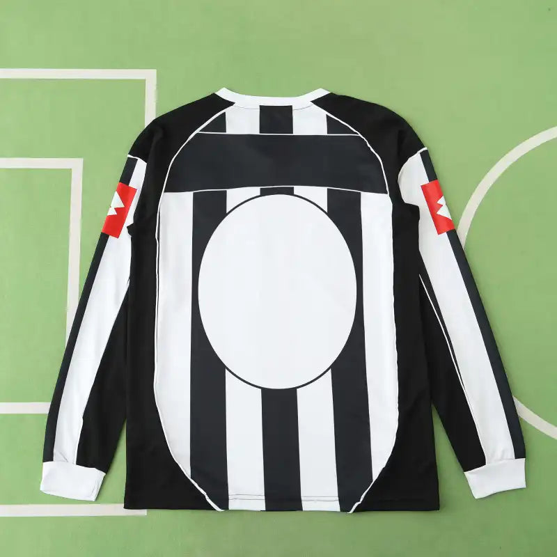 Juventus FC 02/03 Season Home Retro Football Jersey – Detailed View