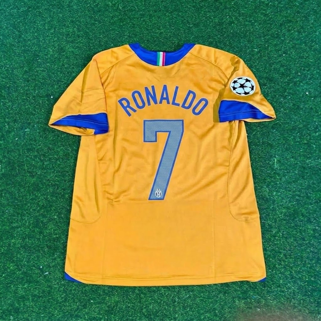 Cristiano Ronaldo #7 Juventus Yellow Third Retro Football Jersey – Back View