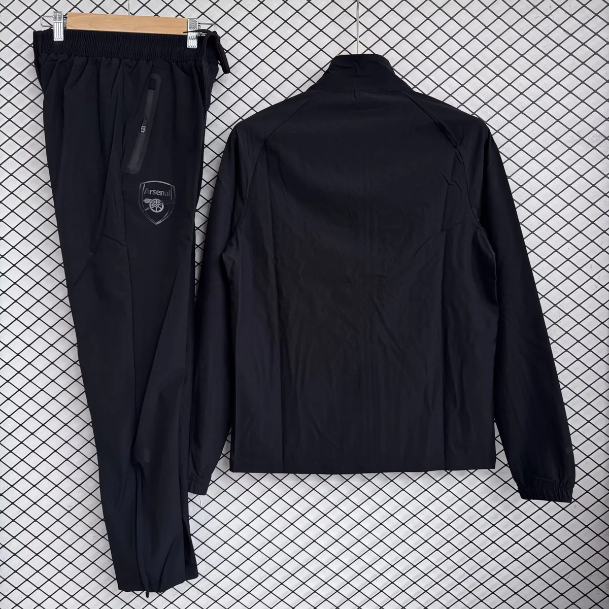 2025/26 Arsenal Tracksuit Windbreaker Jacket Pants Paradise Edition – Front View