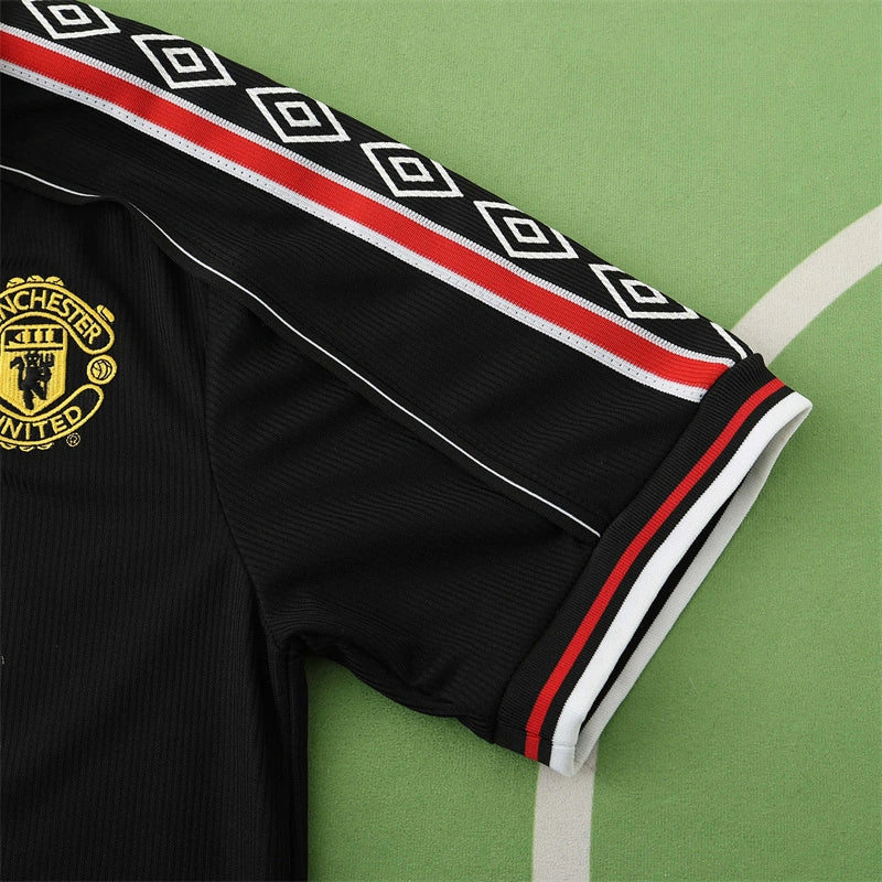 Manchester United F.C 1998 Season Black Away Retro Jersey – 4