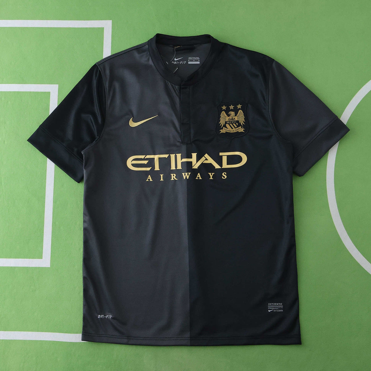 David Silva Manchester City 2013-2014 Retro Kit Jersey – Detailed View