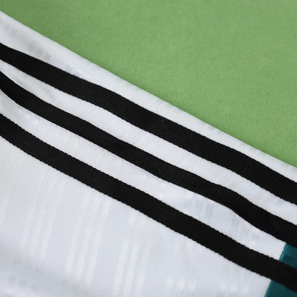 1995/96 Liverpool Retro Away Retro Football Jersey – 6