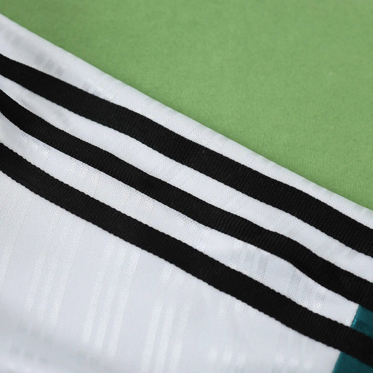 1995/96 Liverpool Retro Away Retro Football Jersey – 6