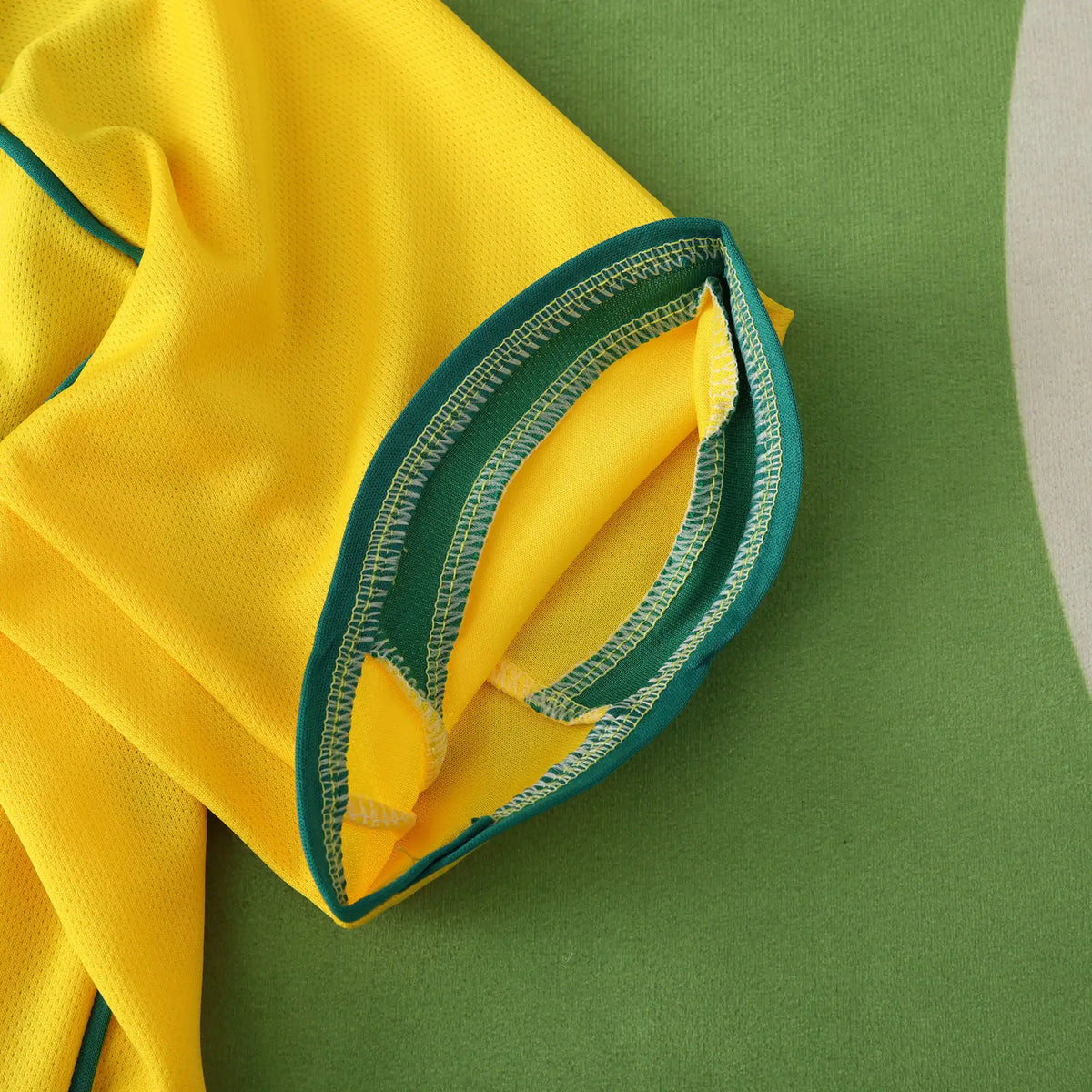 2004/06 Adriano Brazil Retro Kids kit – 5