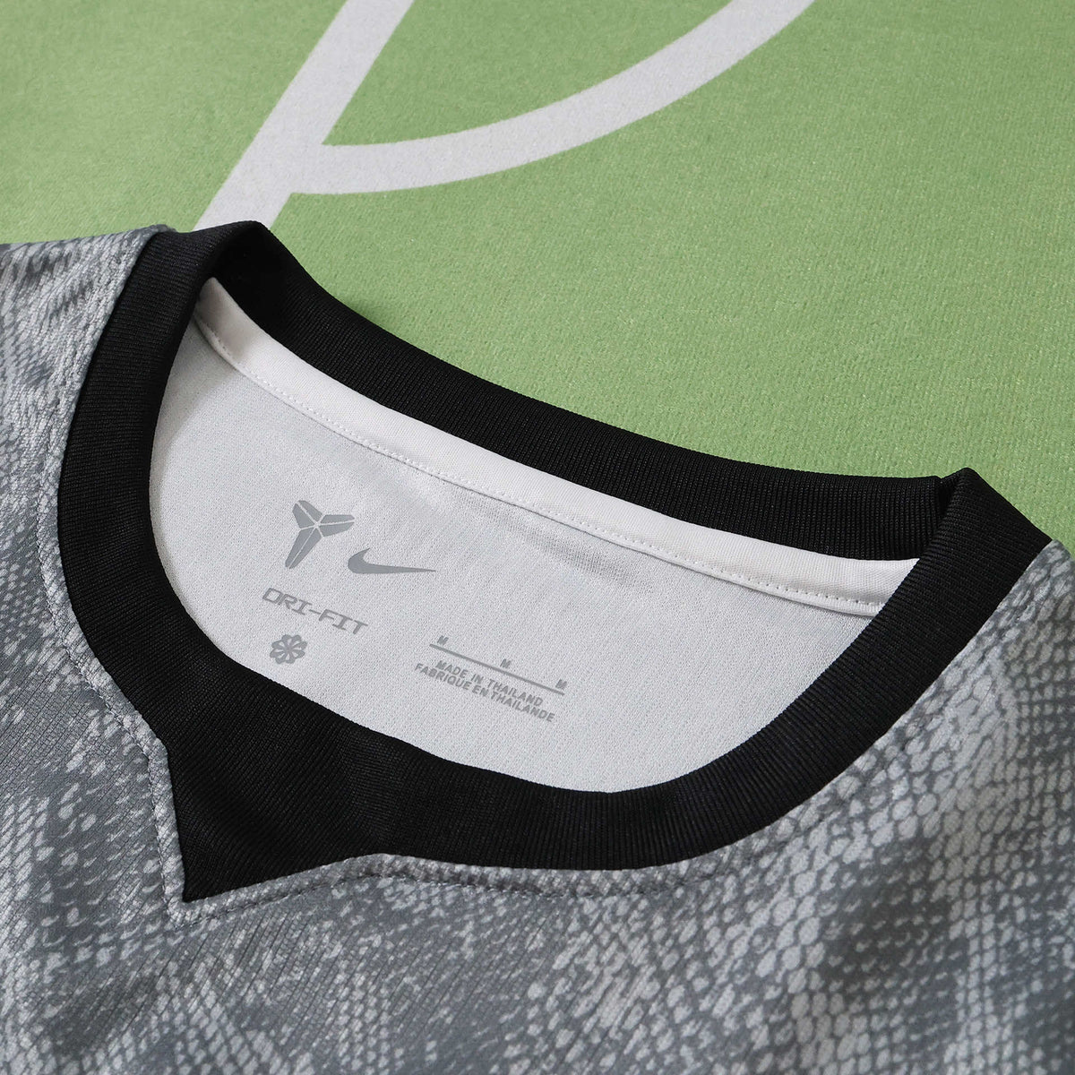FC Barcelona 2026-2027 Season Goalkeeper Gray Football Jersey Trikot Maillot V3
