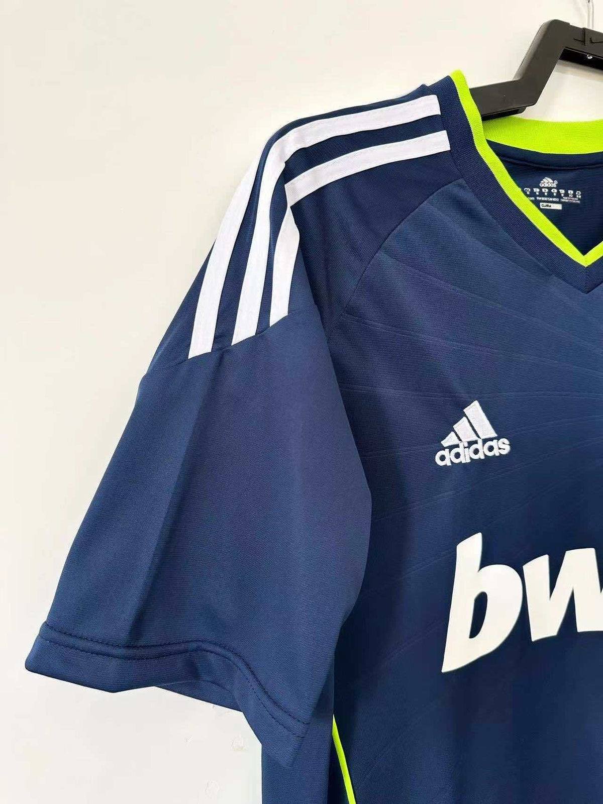 Real Madrid C.F. 2010-2011 Season  Retro Football Jersey Trikot Maillot V6