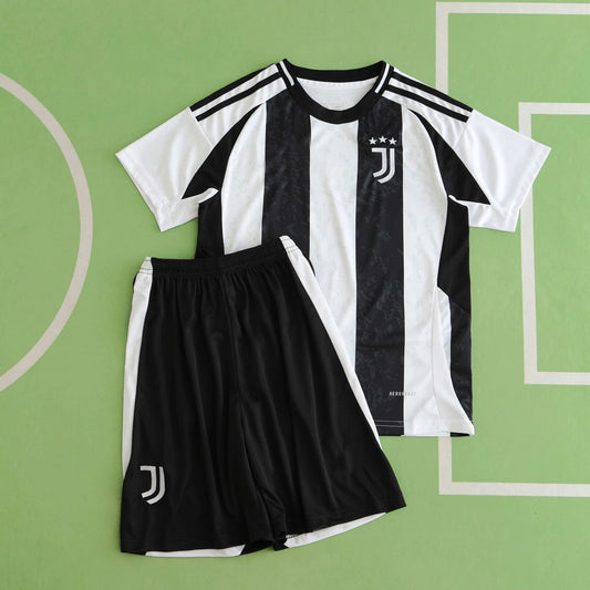 Juventus Kids kit Children Kids Football Jersey Kit Trikot Camiseta Maglia Enfant Kind Kindermannschaft