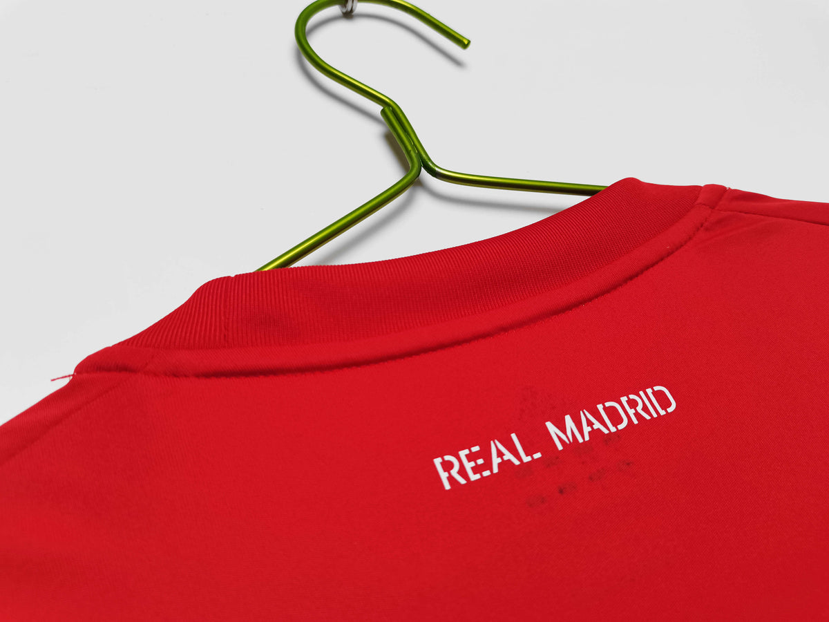 Real Madrid C.F. 2011-2012 Season Away Red Retro Football Jersey Trikot Maillot V4