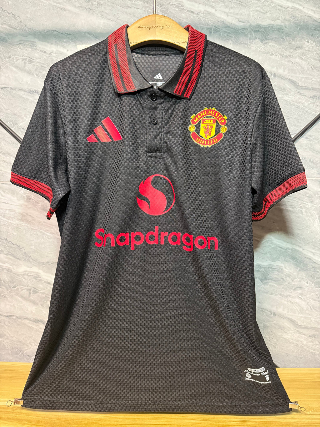 Manchester United New Polo Neck Polokragen Tshirt – Front View