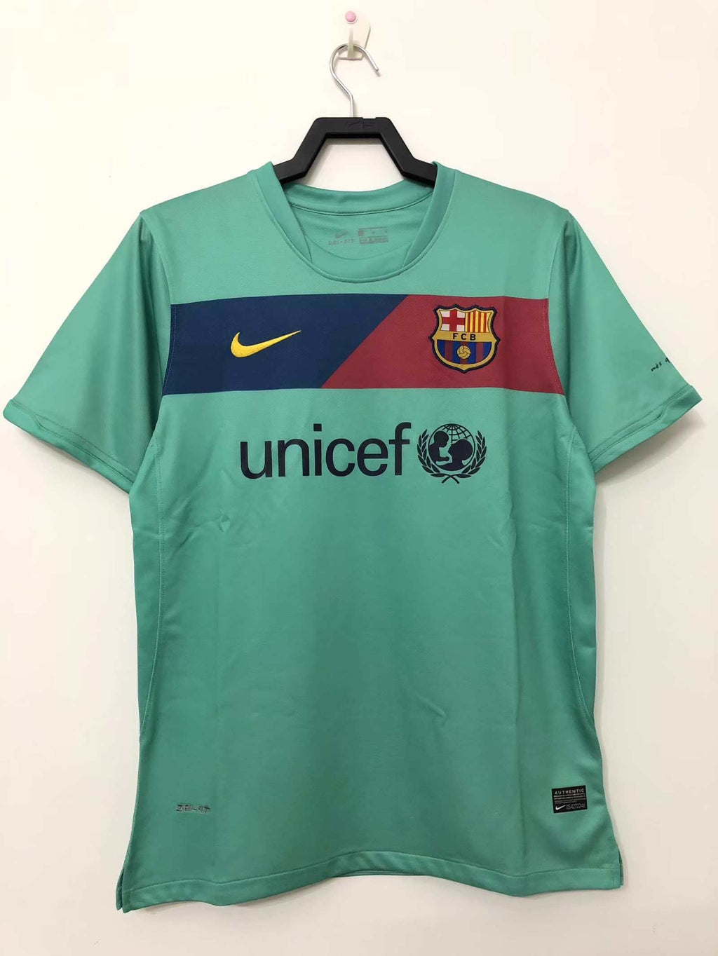 FC Barcelona 2010-2011 Season Away Green Retro Football Jersey Trikot Maillot