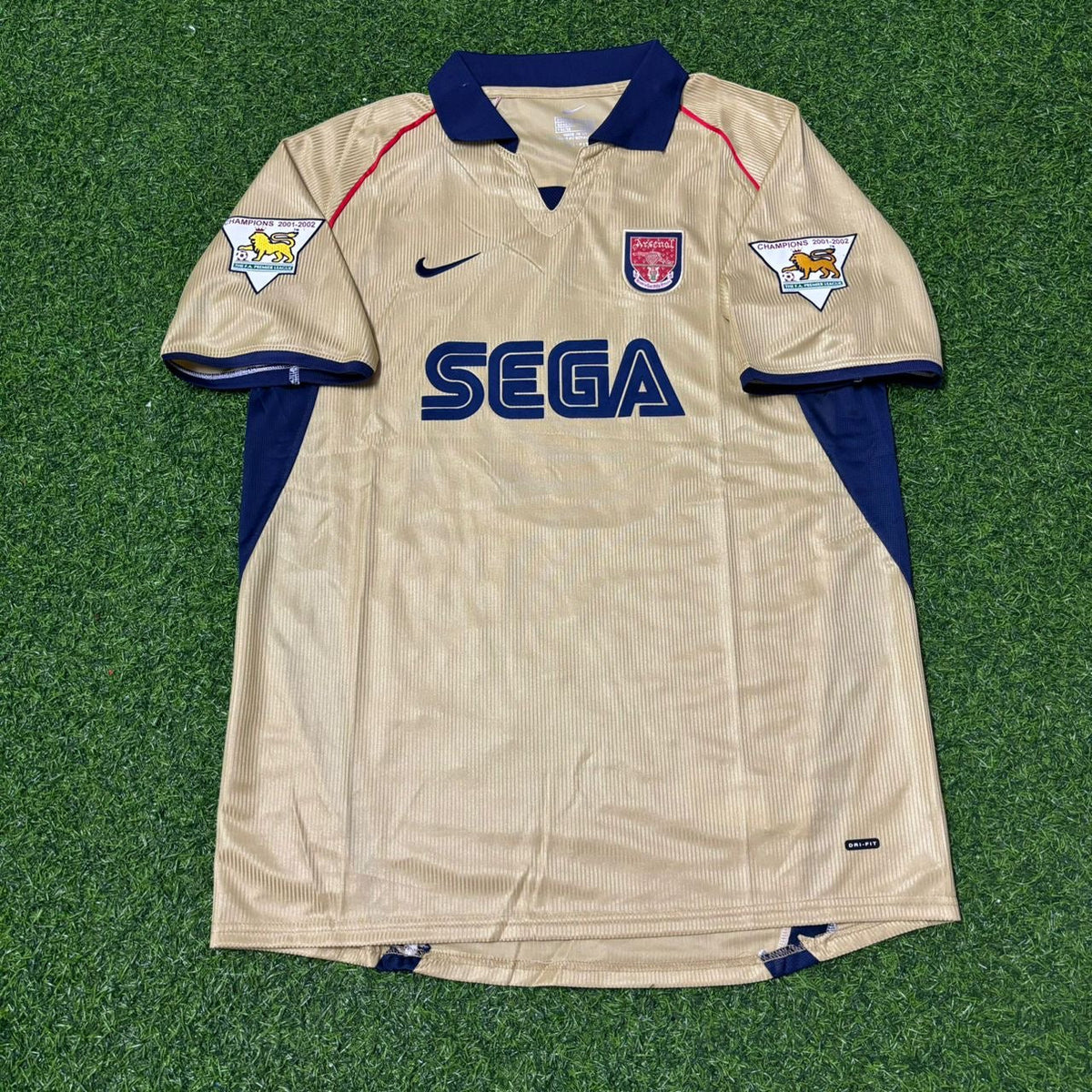 Arsenal 2001-2002 Away Golden Retro Jersey – Fredrik Ljungberg #8 – Front View