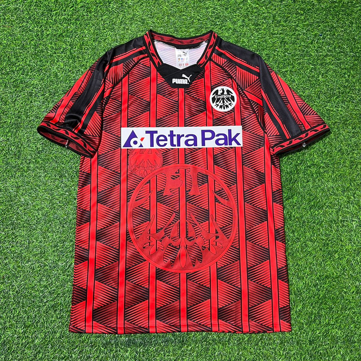 Sebastian Haller 9- Eintracht Frankfurt Retro Fußballtrikot Jersey – Front View
