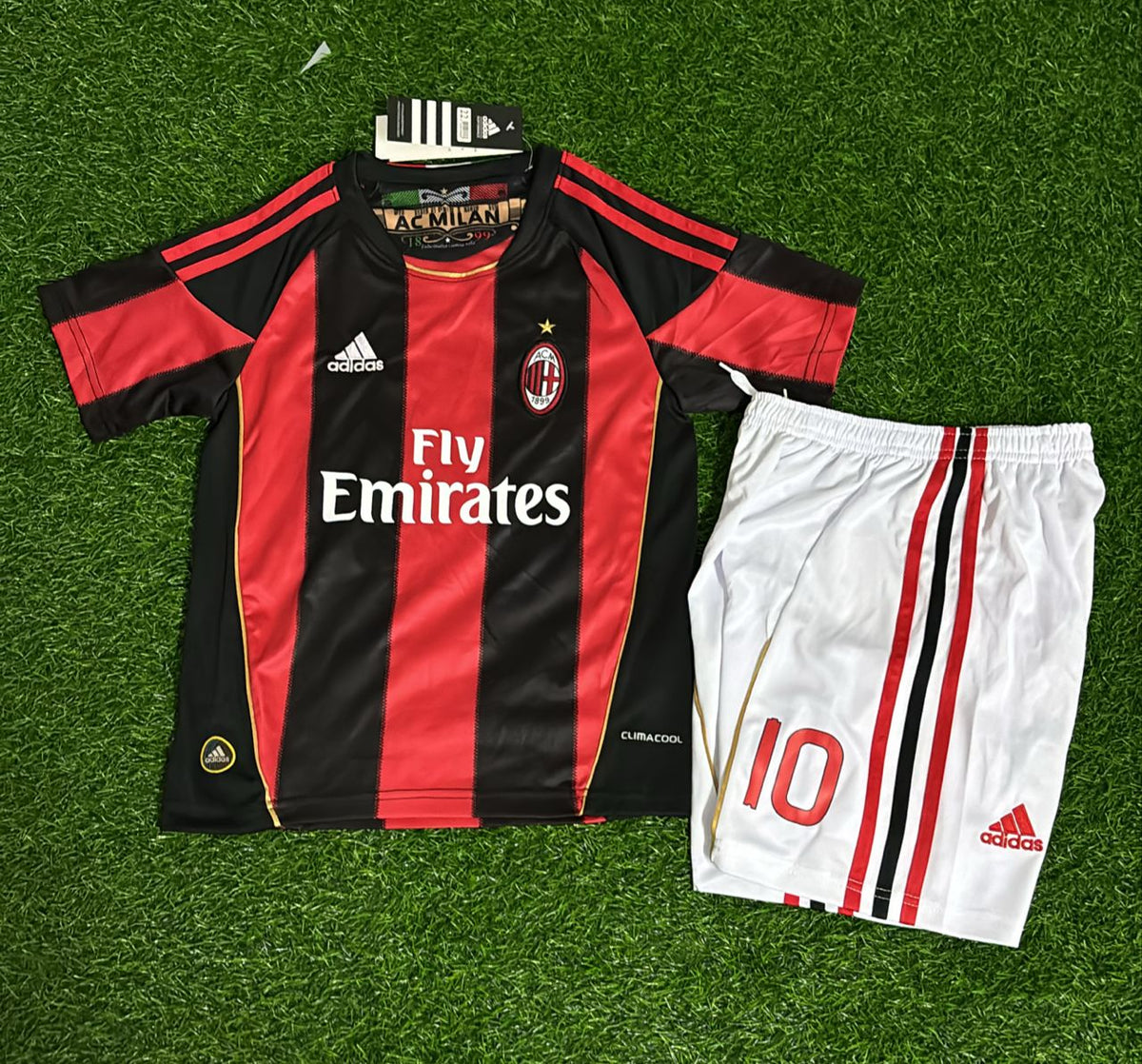 2010 Clarence Seedorf #10 - Milan 2011 Red Black Football Jersey Shirt – Front View