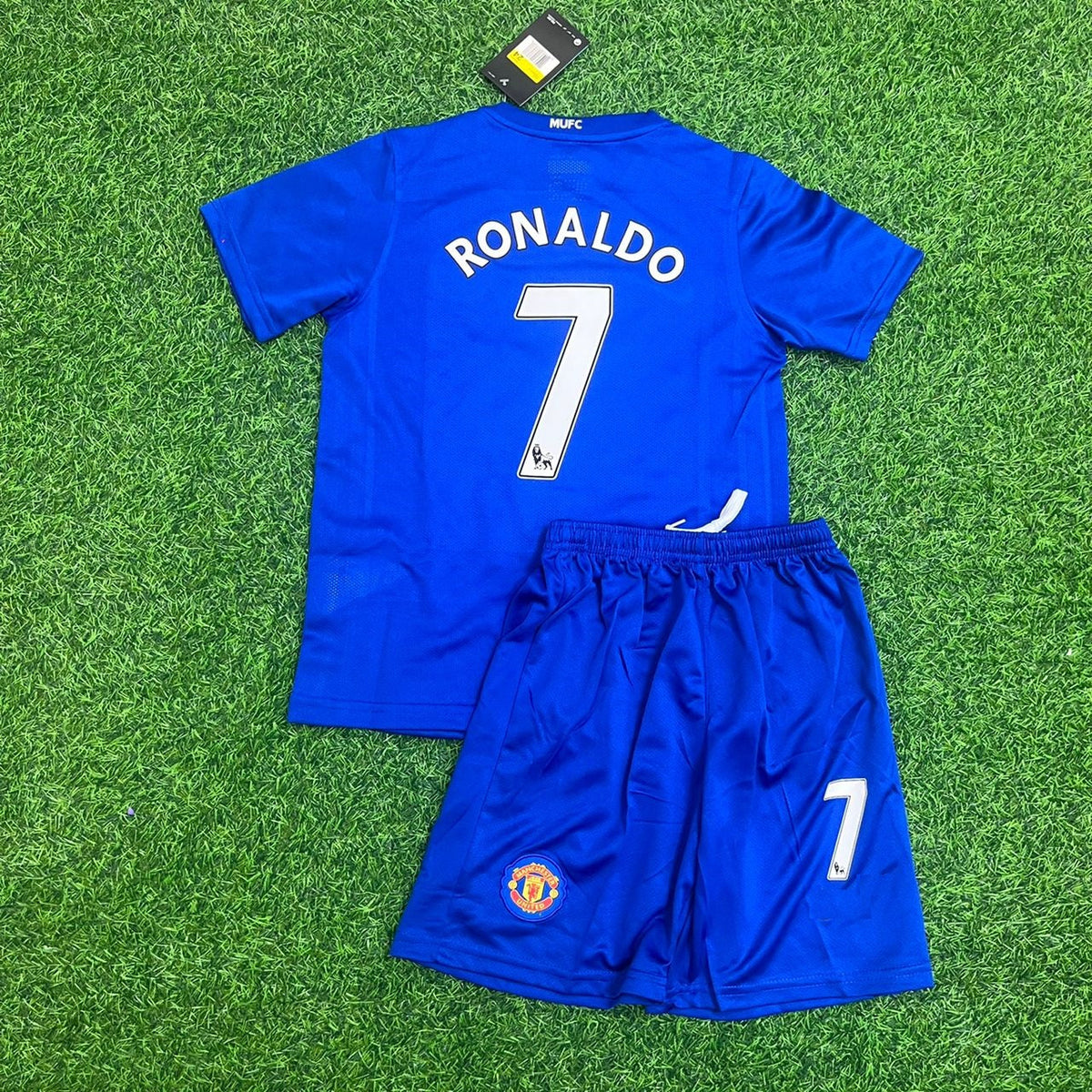 Cristiano Ronaldo Manchester United Blue Kids Children Set Retro Football Jersey Kinder – Back View