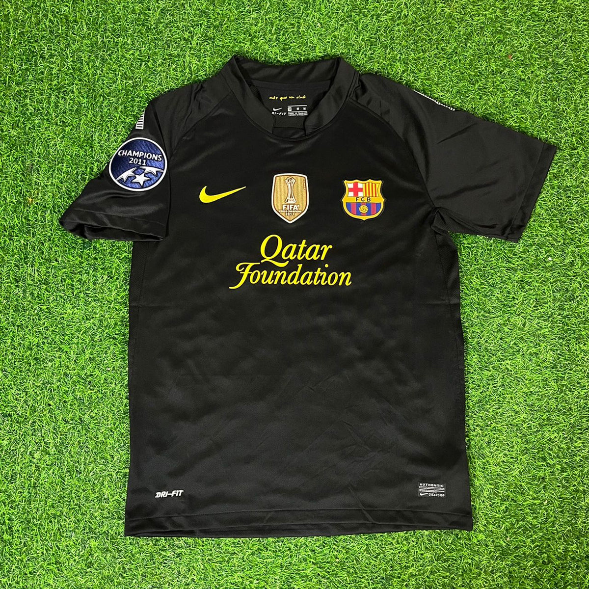 David Villa Black Barcelona 2011/12 Retro Kit Shirt Jersey – Front View